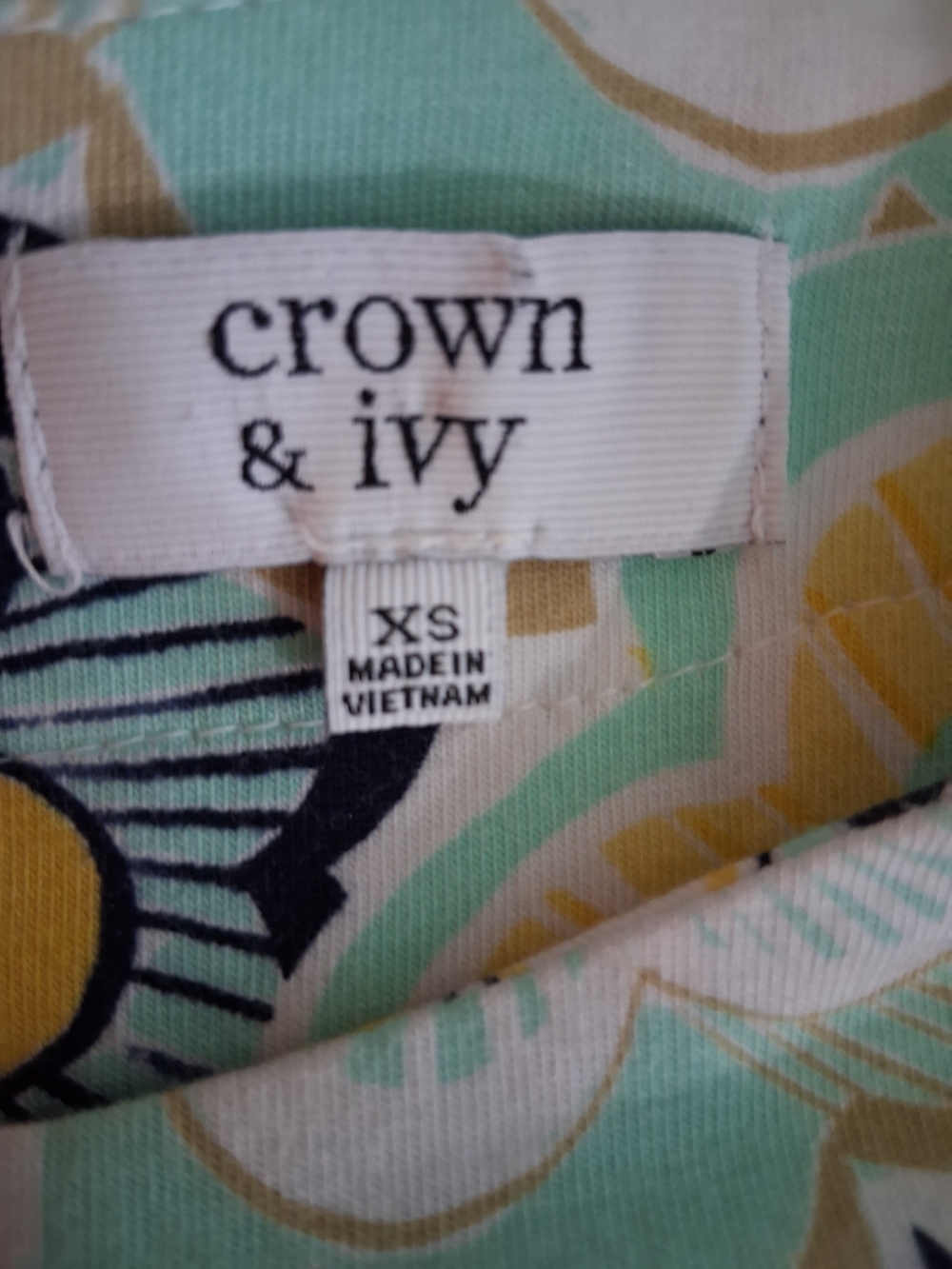 crown & ivy Vintage Inspired Retro Yellow & Black Floral Dress - Picture 5 of 7